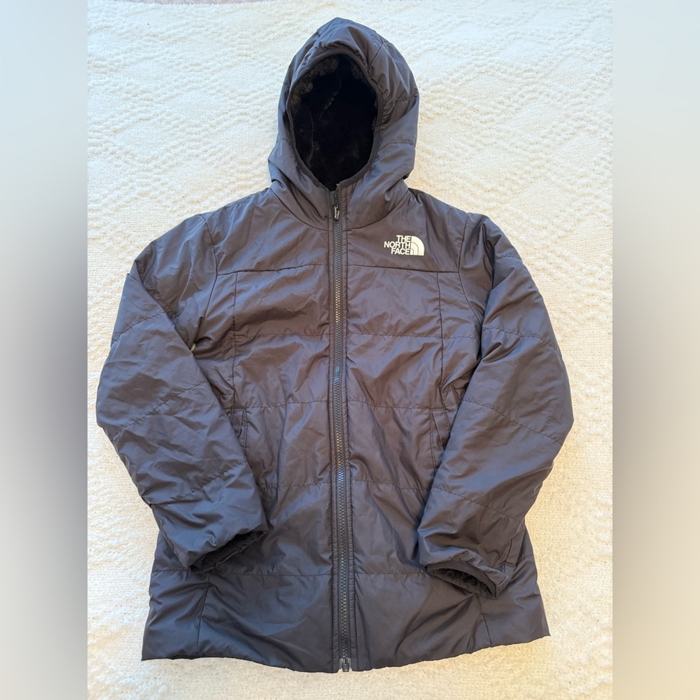 The North Face Black Reversible short Parka - Picture 3 of 7